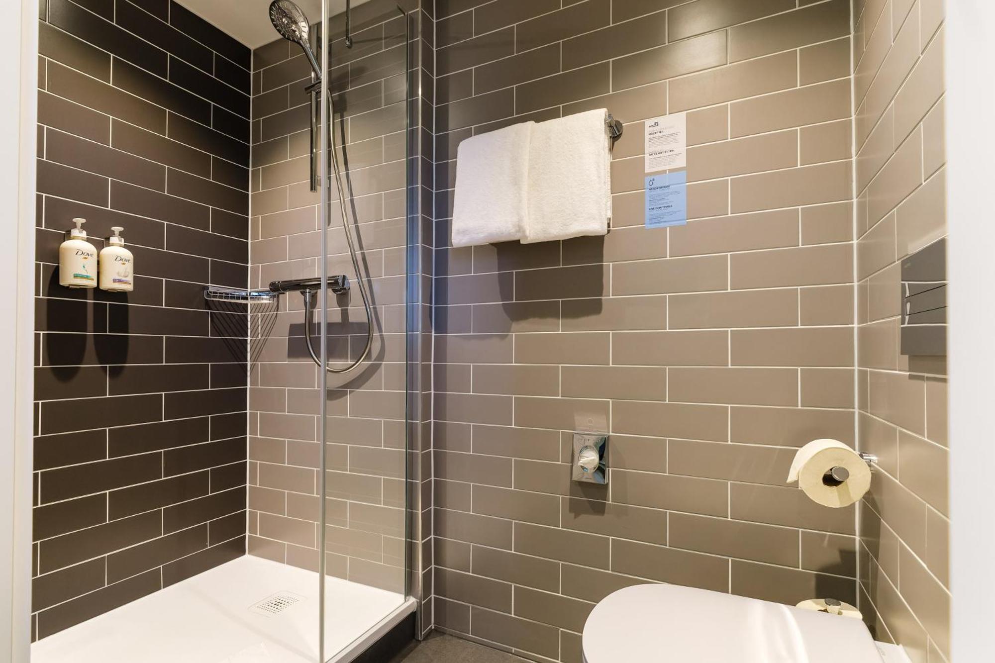Holiday Inn Express Paris - Poissy By Ihg Buitenkant foto