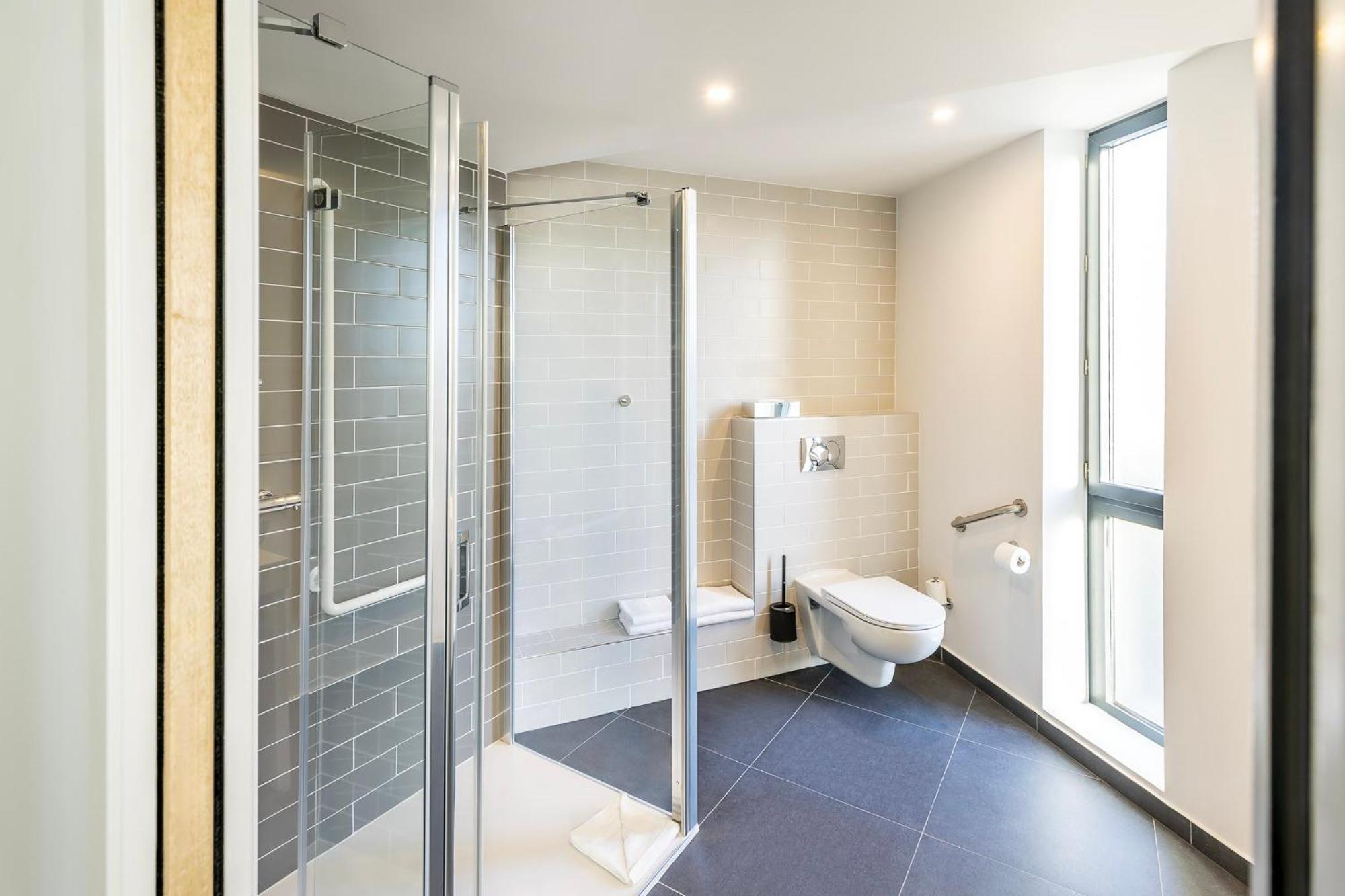Holiday Inn Express Paris - Poissy By Ihg Buitenkant foto